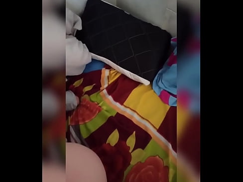 ❤️ Mano kambariokė lieka namuose viena, nes jos vyras atostogauja, o aš pasinaudoju proga ją išdulkinti ir užpildyti jos užpakalį pienu ️ Dulkinimo video prie lt.epicshowdown.top ❌️❤